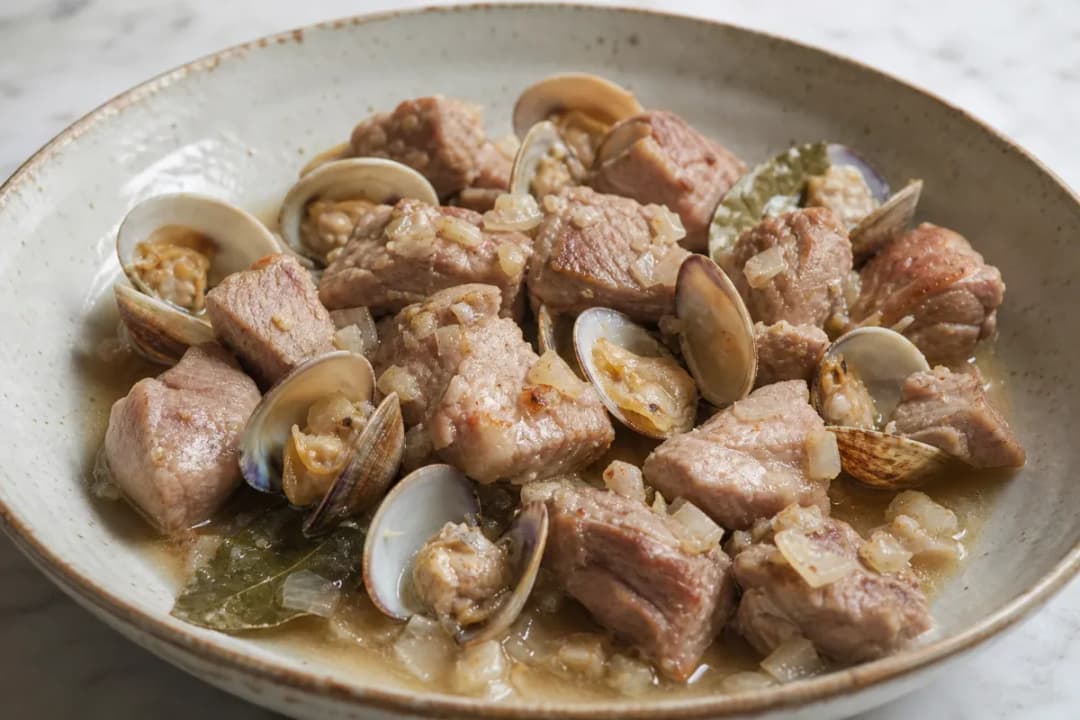 Carne de Porco à Alentejana – Portuguese Pork and Clams